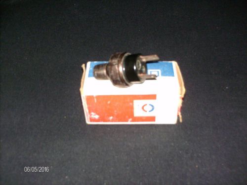 Vintage **nos** ac delco/gm oil pressure switch part # 25500672/d1819