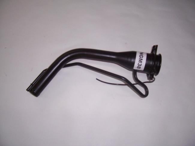 2004-2005 gmc canyon gas/fuel filler neck pipe ( oem )************