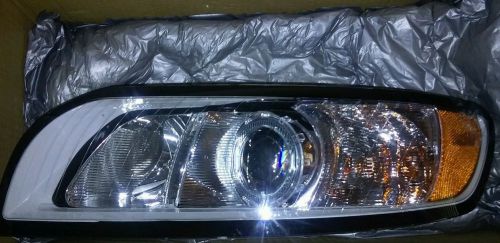 Volvo headlight left driver side