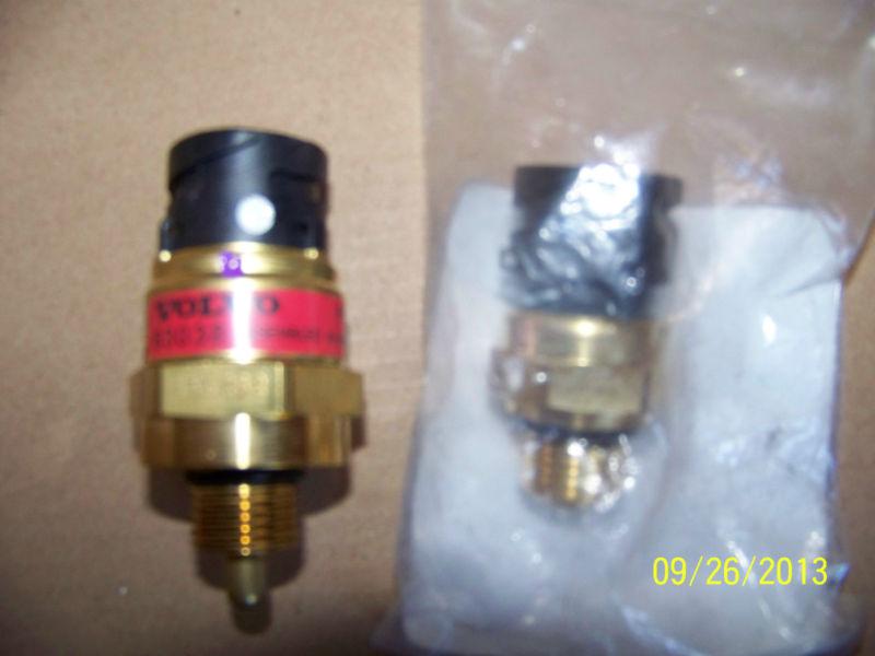 Volvo truck oil pressure sensor combo 1077574-21302639 free shipping!