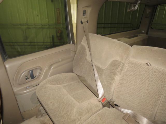 1999 chevy suburban 1500 rear seat belt & retractor only 2nd row right tan