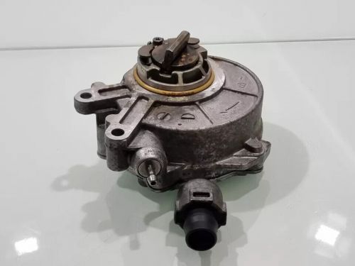 Bmw 5 6 7 series f01 f06 f10 f11 f12 f13 n63 engine vacuum pump 7566291