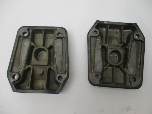 0338741 0337773 evinrude johnson 90-300 hp midsection lower mount bracket covers