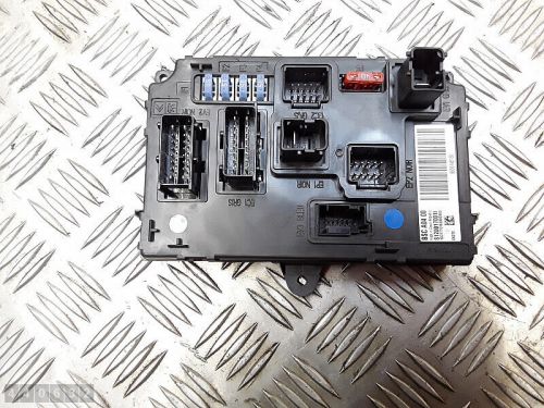 2006 peugeot 407 fuse box under the panel 2000petrol 9656148180