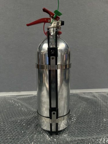 Lifeline handheld 1.75 litre foam extinguisher serviced with mounting bracket