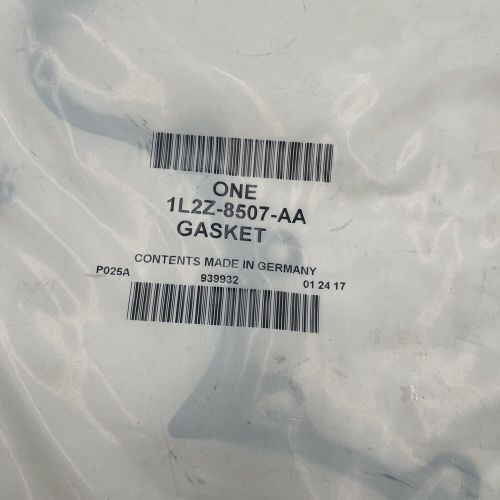 New genuine ford water pump gasket (2001-2011) oe 1l2z8507aa