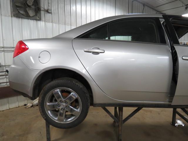 2008 pontiac g6 86627 miles rear or back door right