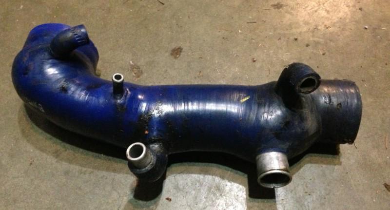 Damaged samco sport subaru impreza wrx sti turbo inlet hose pipe silicone