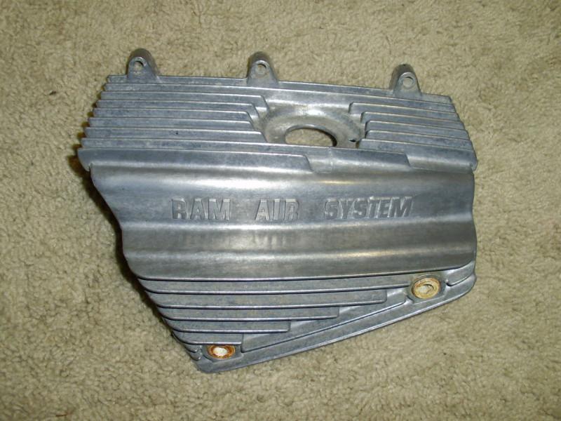 1974 suzuki gt250 lh cylinder head cover ram air 1973 1975 ahrma vintage