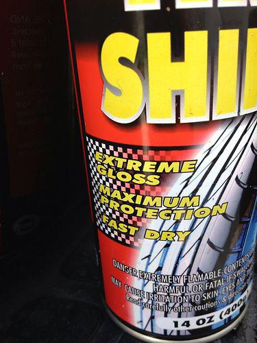 Aerosol tire shine big can