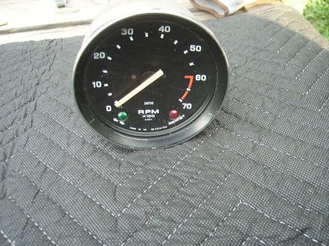 Triumph spitfire 1500 good original tachometer tach