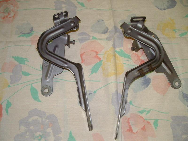 1996-2000 chrysler sebring convertible hood hinges