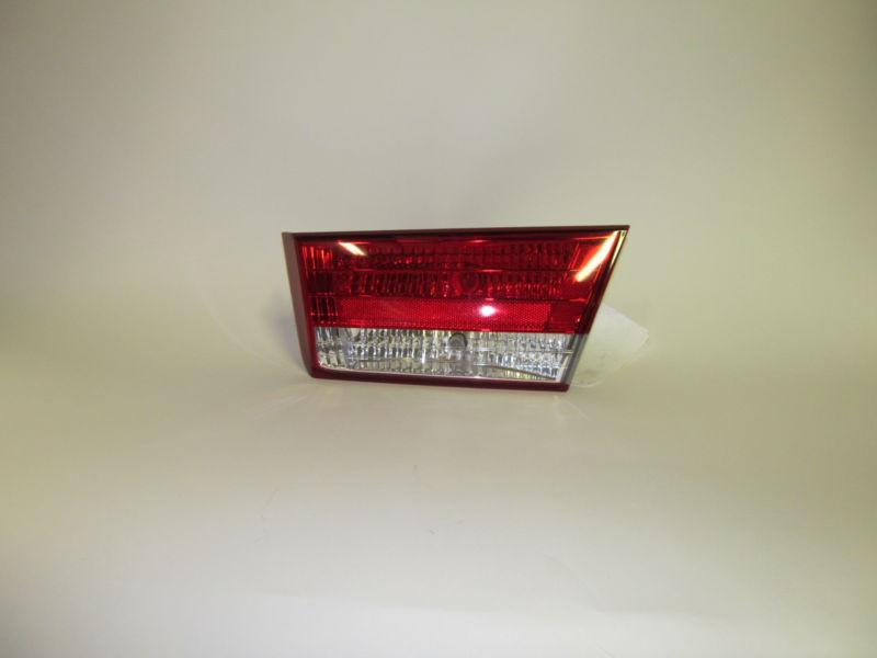 06 07 08 hyundai sonata oem lid mounted right tail light nice!