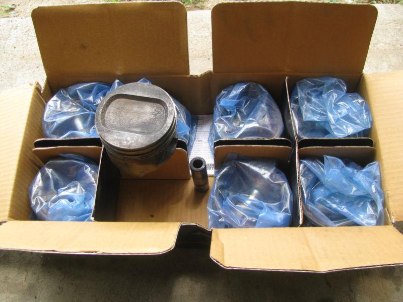 351w 5.8l pistons stock low mileage set 8 with pins