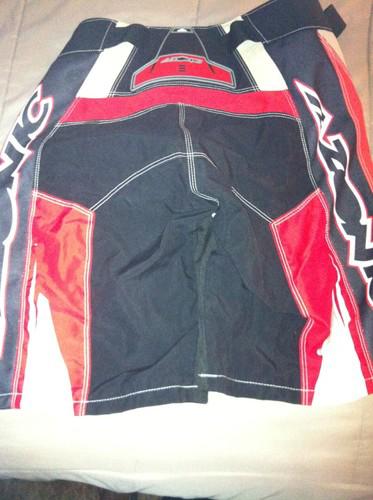 Azonic motocross riding shorts size 34  