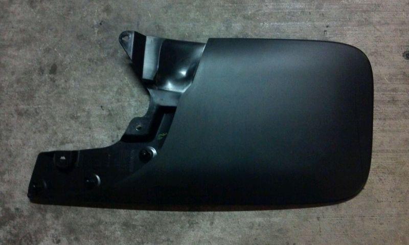 2005-2013 toyota tacoma oem front left mud flap new oem