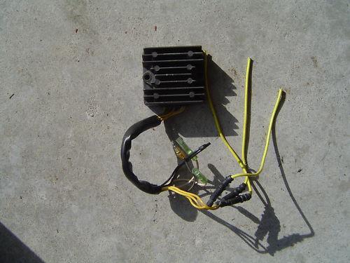 Suzuki 225 rectifier /reg assy pn 32800-92e001996 3.0l