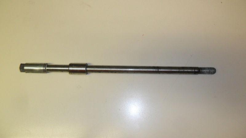 1986 honda 250 sx atc oem front axle & spacer good used condition 