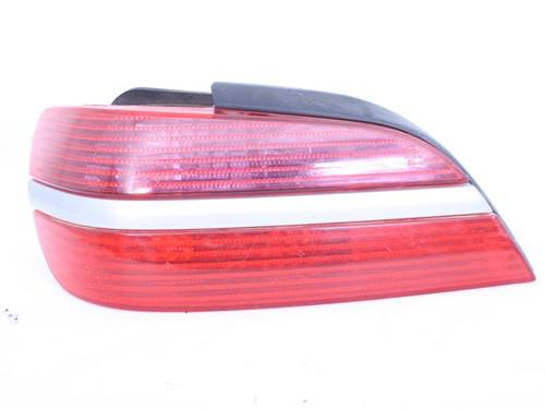 00-04 peugeot 406 left tail light