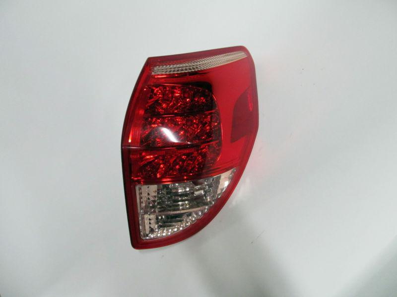 06 07 08 toyota rav4 oem right tail light nice!