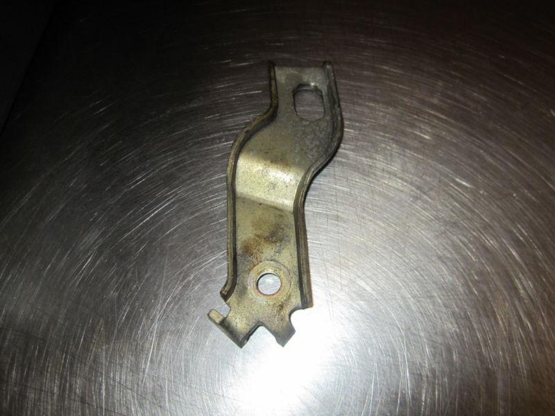 Wl024 lift bracket 2003 acura rl 3.5 c35a1