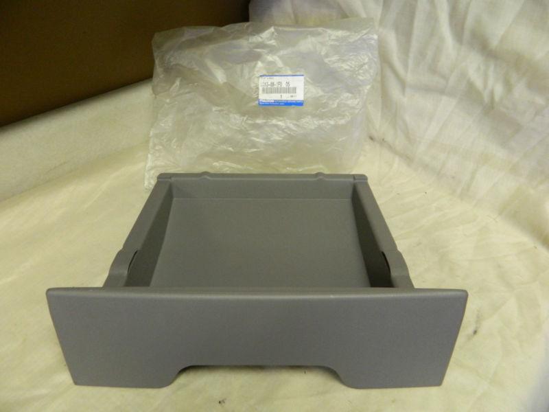 Nos oem 2004-2006 mazda mpv front seat tray part # lc63-88-1f0