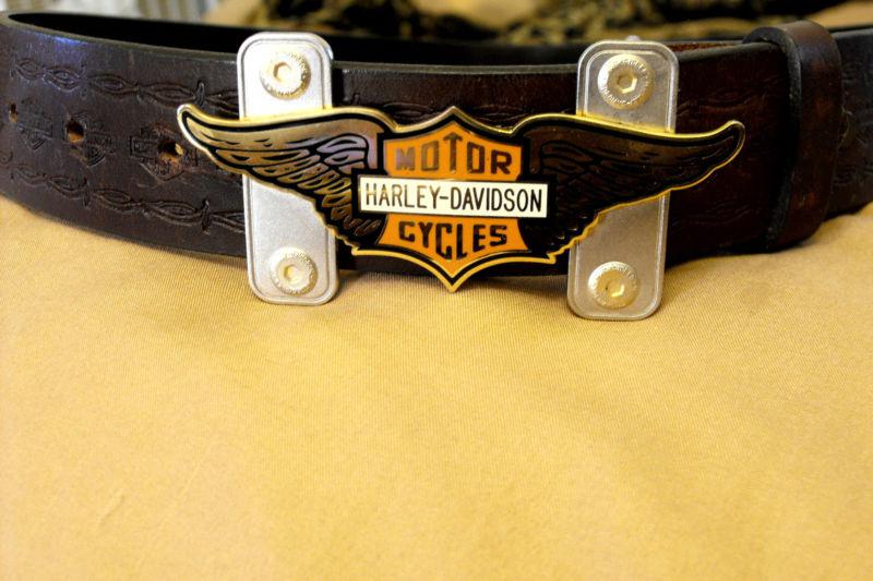 Harley hd mens belt & hd buckle size 32 brown  never worn