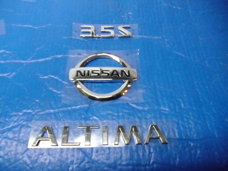 Original nissan altima 07 - 12 trunk emblem & altima + 3.5s letter decals oem 