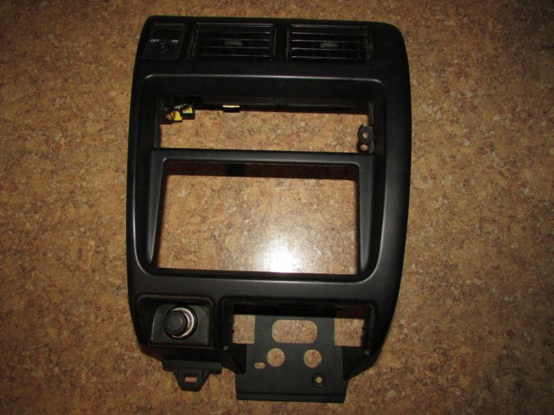 Toyota hilux tacoma pickup truck radio stereo climate cont. dash bezel trim 1999