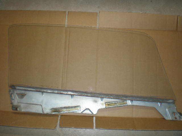 641/2-66 mustang converible driver side door glass