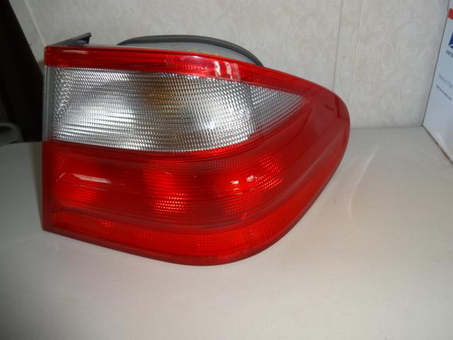 Mercedes clk clk320 class rear tail lamp original oem taillight 1998-2002