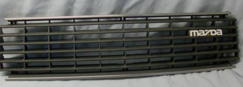 1981 1982 mazda 626 grille black no broken tabs