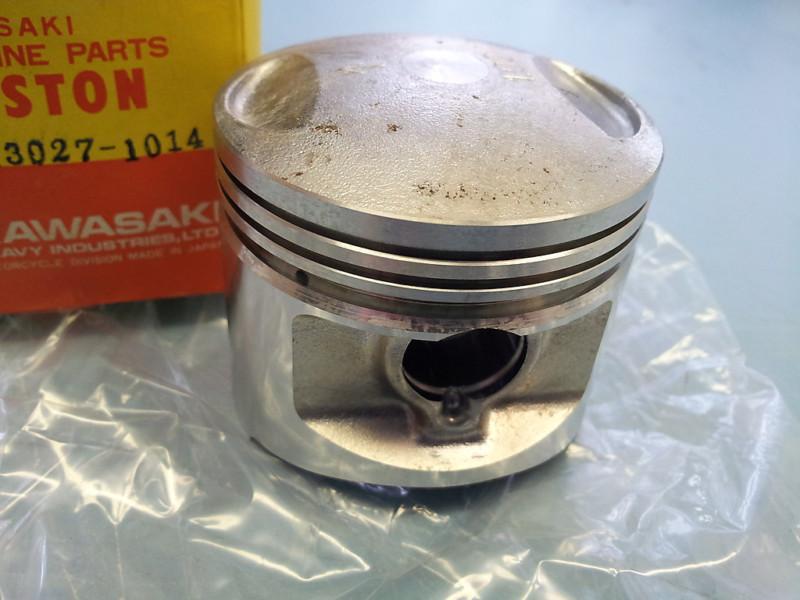 Kawasaki z 250 piston 2nd oversize 13027-1014 nos