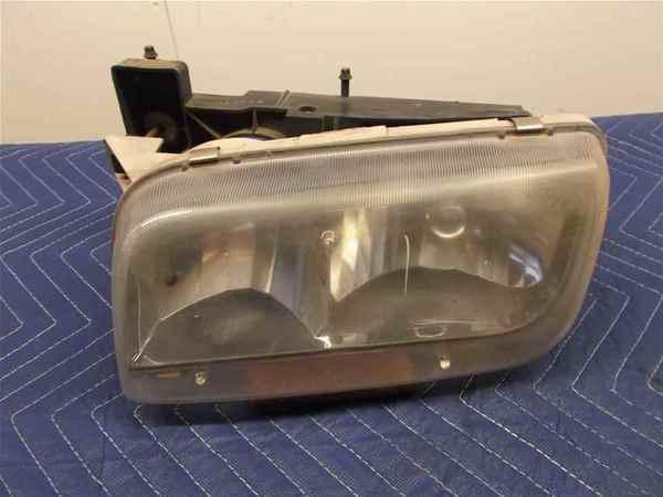 1999-2000 cadillac escalade headlamp lh oem lkq