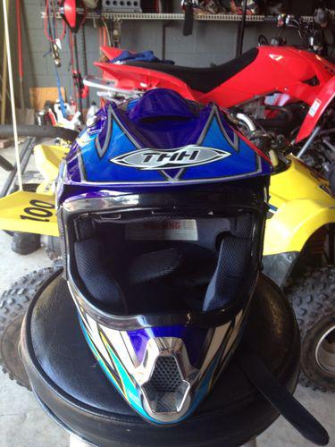 Thh tx 10 youth large helmet