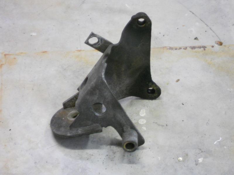 Volkswagen golf gti jetta gli engine transmission front mount bracket oem