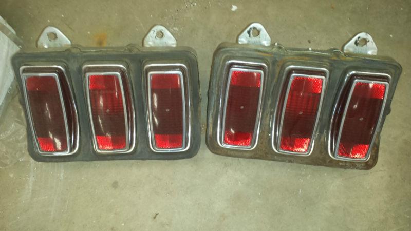 1969 ford mustang rear tailight assemblies