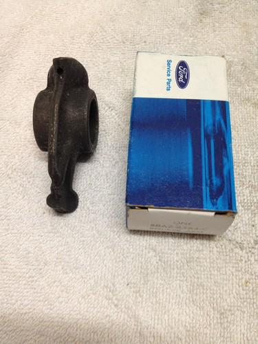 Nos oem ford main line customline edsel victoria valve rocker arm b8az-6564-c