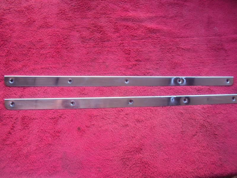 Peterbilt 379 bottom floor stainless steel sills polished 330 357 377 378 367