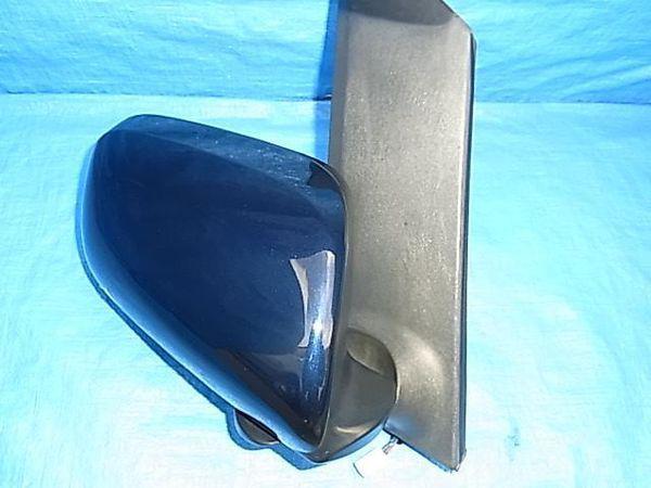 Toyota isis 2004 right side mirror assembly [0113500]