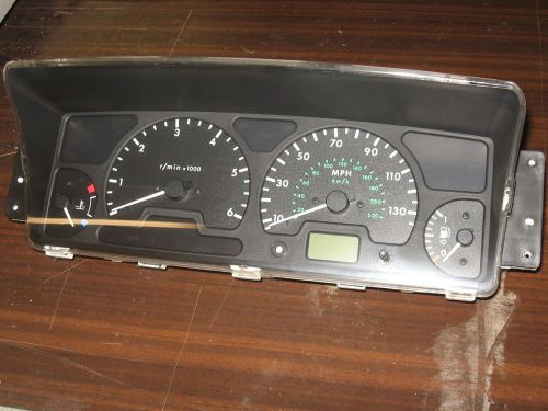 99-02 land rover discovery ii 4.0l oem instrument cluster gauges  yac113121