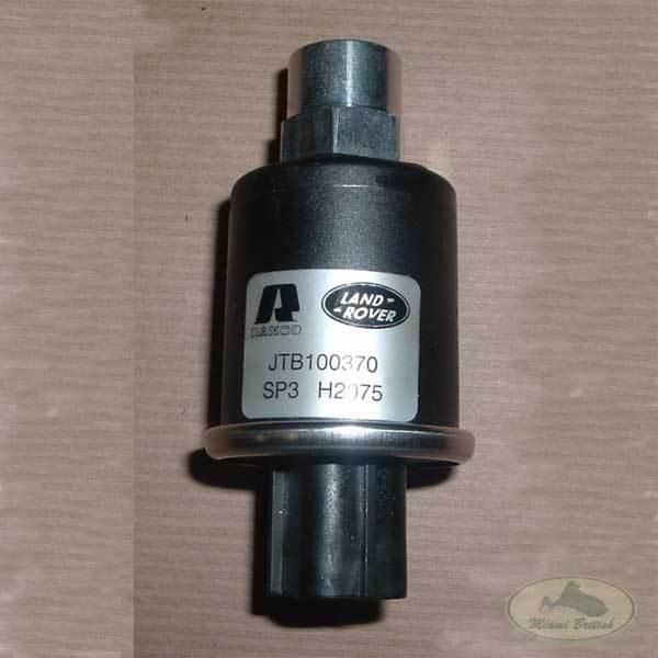 Land rover a/c ac tri pressure switch range p38 jtb100370 btr9222 used