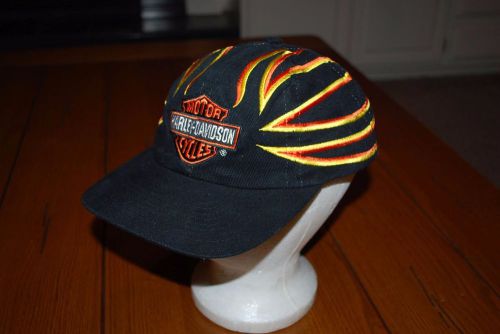 Harley-davidson black flames adjustable baseball cap one size fits most euc