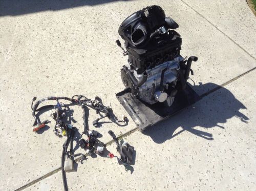 2014 suzuki gsxr 750 engine motor complete car kit very low miles 11 12 13 15