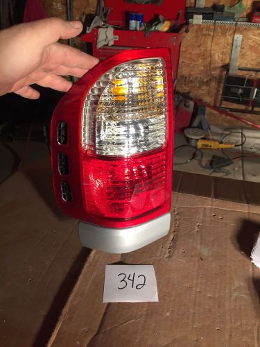 01 02 03 04 isuzu rodeo driver side tail light used rear lamp