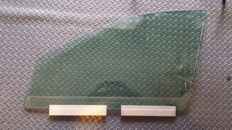 Volvo xc90 driver door glass