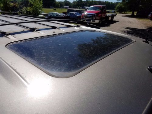 Chevrolet gmc tahoe yukon escalade sunroof glass sun moon roof nice oem 00-06