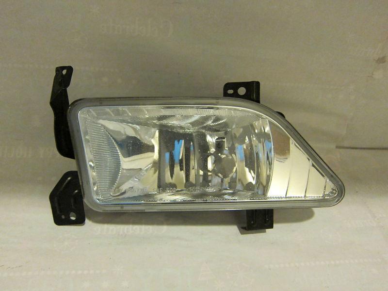 06-08 honda pilot oem used lt driver fog light