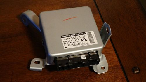 Toyota yaris 2015  plug control module