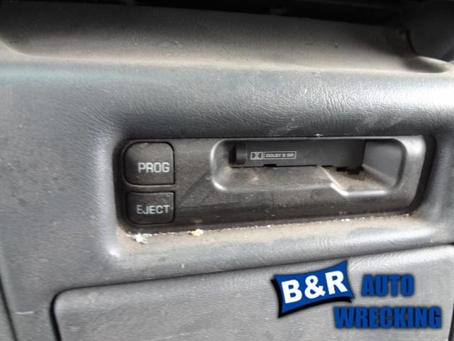 Radio/stereo for 95 96 00 01 02 chevy suburban 1500 ~ cass player remote